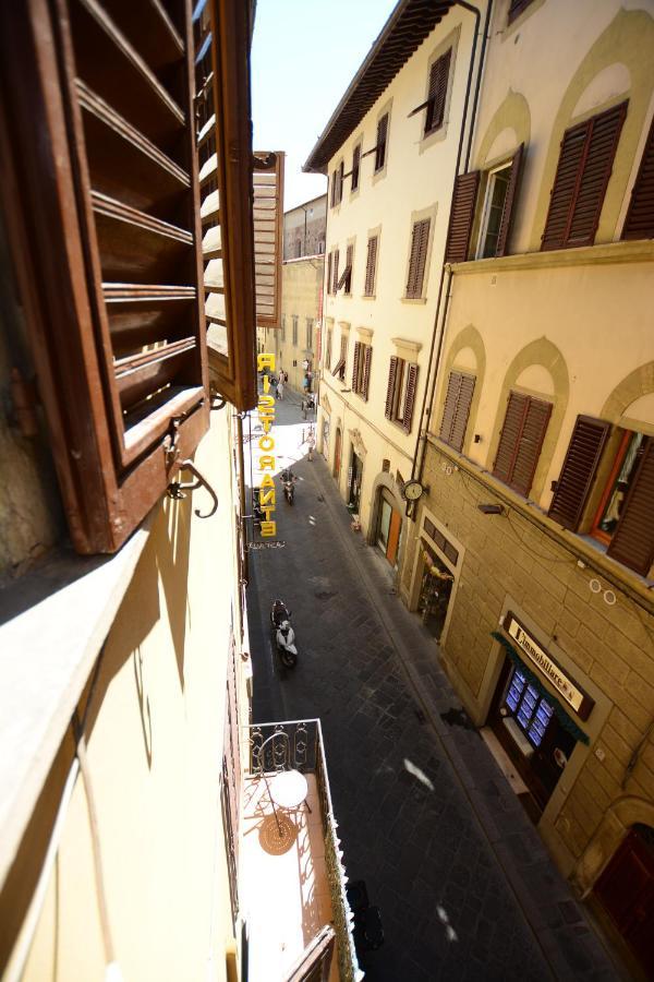 Vicky Apartment Флоренция Экстерьер фото